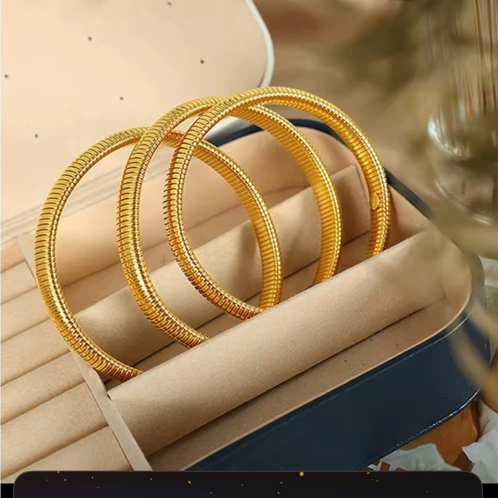 Gold Thick Elastic Coil  Bangle Bracelet